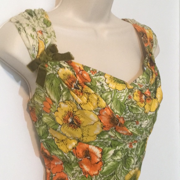 Vintage 1960s floral dress - Picture 2 of 6